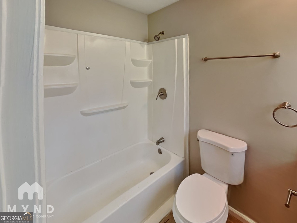 450 Fairburn Road Nw - Photo 8