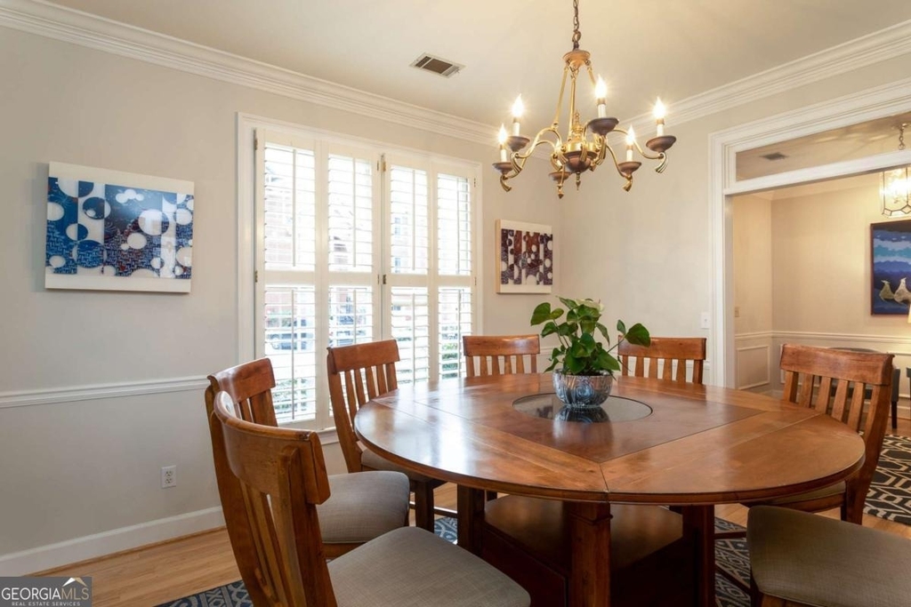 7155 Roswell Road - Photo 14