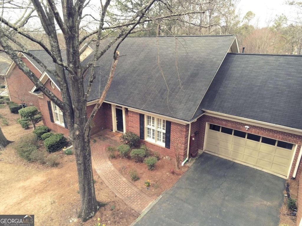 7155 Roswell Road - Photo 1