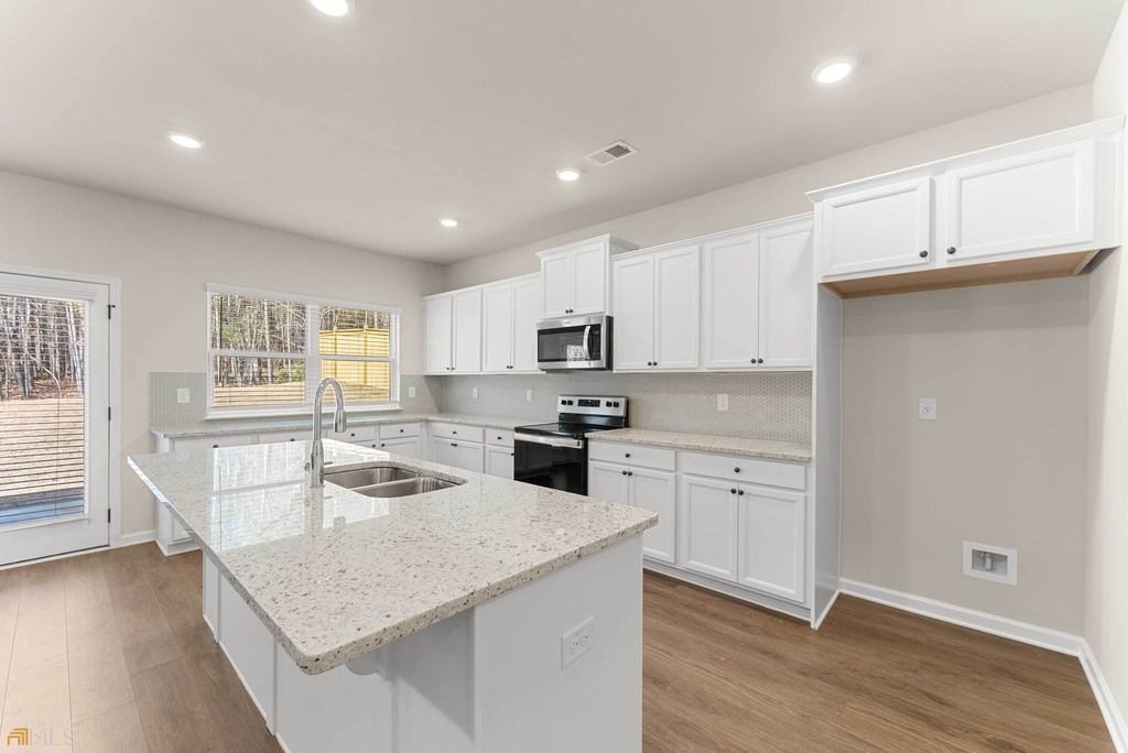 755 Lakehaven Lane - Photo 11
