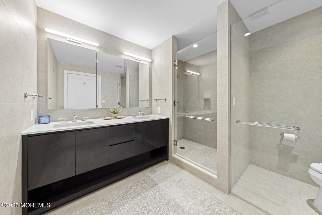 15 Morris Avenue - Photo 17