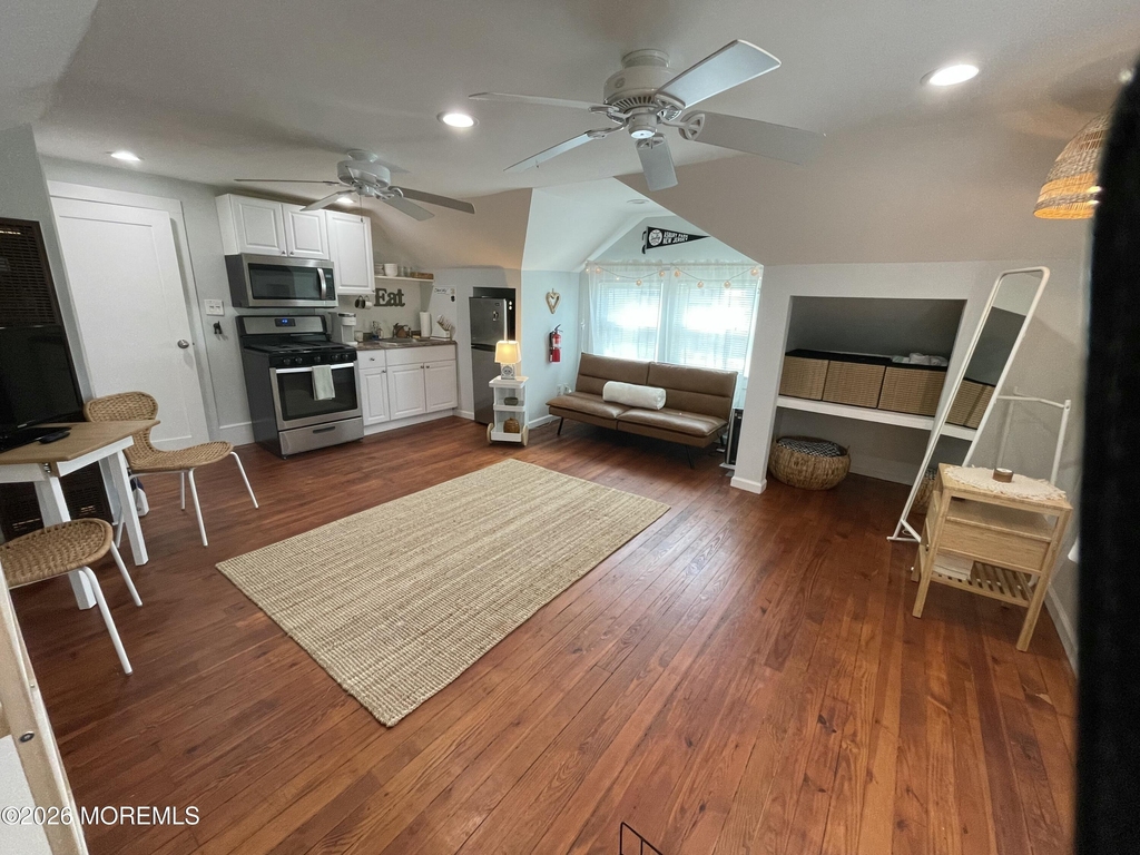 205 1/2 Euclid Avenue - Photo 6