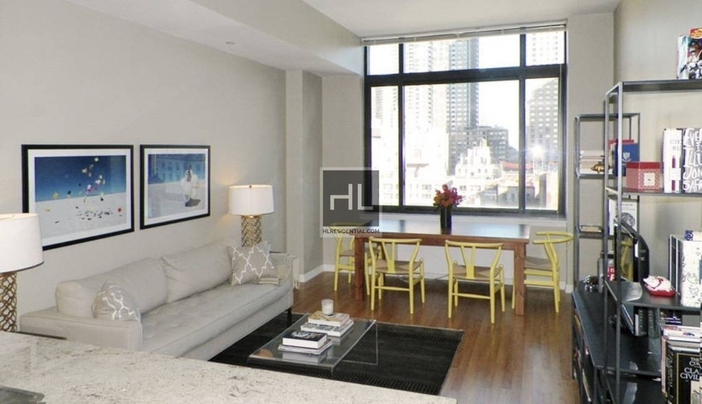 West 55th Street - Photo 0