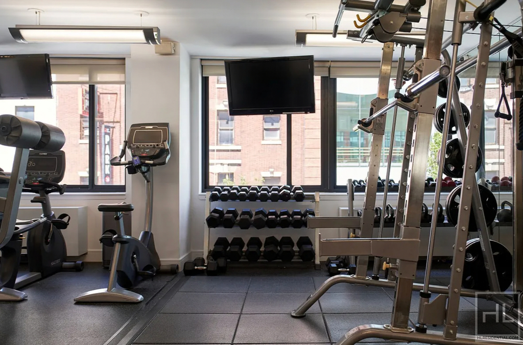 West 55th Street - Photo 6