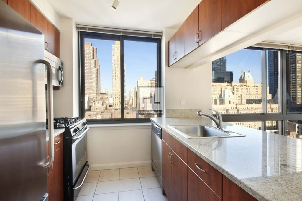 West 55th Street - Photo 2