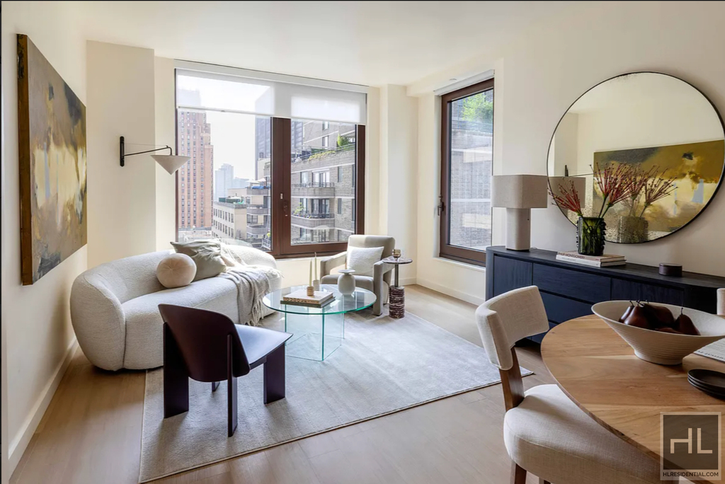 East 50 Street - Photo 1