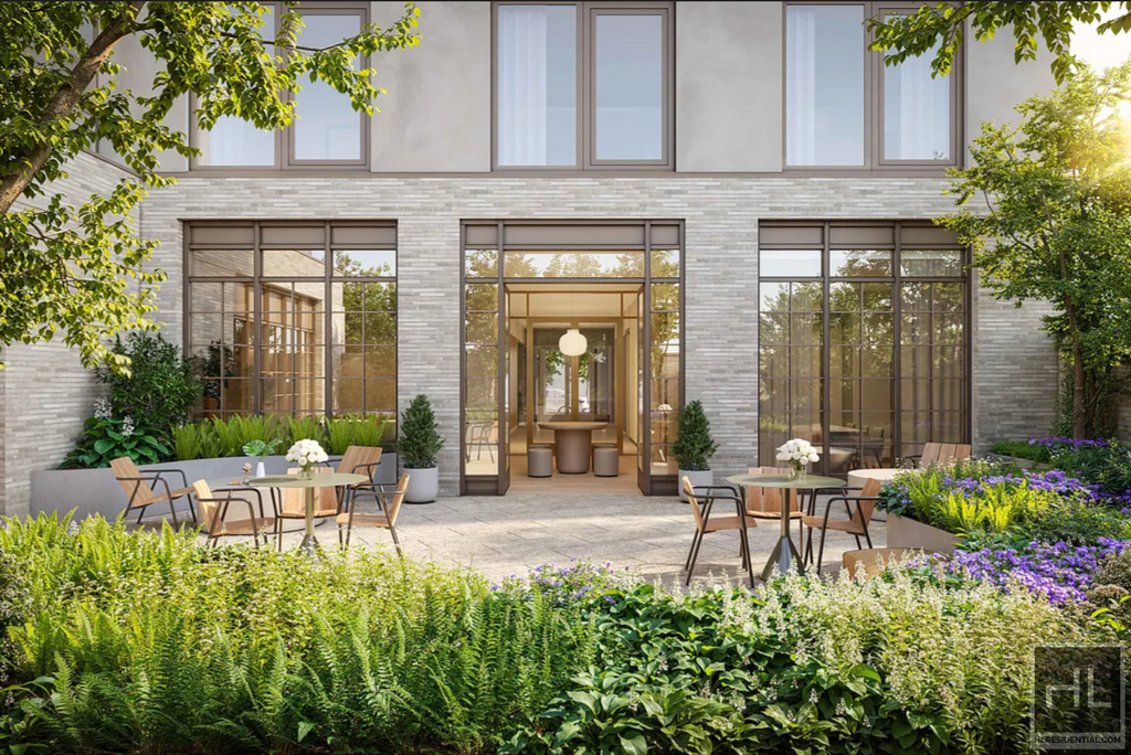 East 50 Street - Photo 14