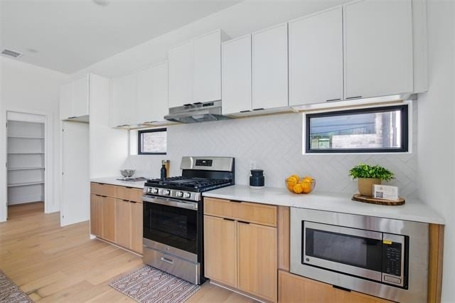 430 E 8th - Photo 11