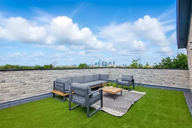 430 E 8th - Photo 23