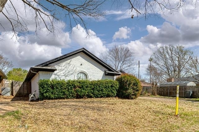 5603 Fireside Drive - Photo 1
