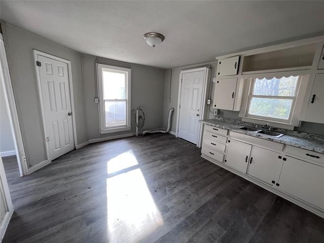 504 Lamar Street - Photo 3