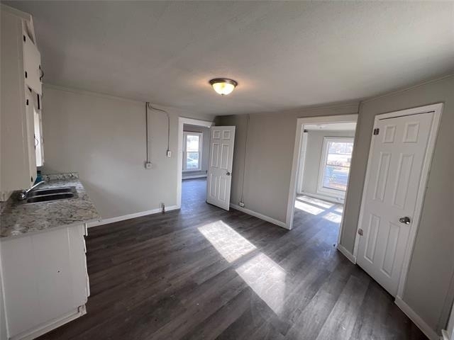 504 Lamar Street - Photo 2