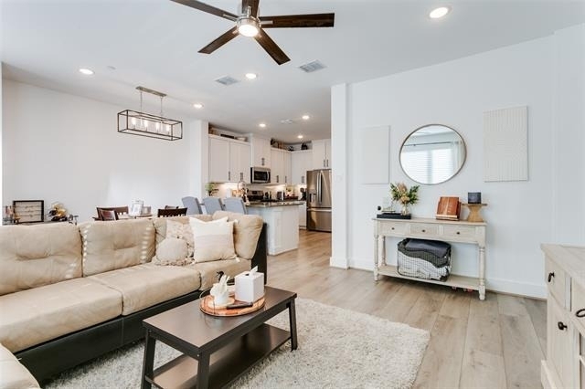 7605 Reis Lane - Photo 5
