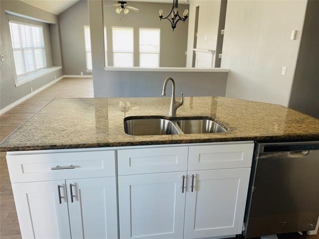 548 Kerry Street - Photo 7