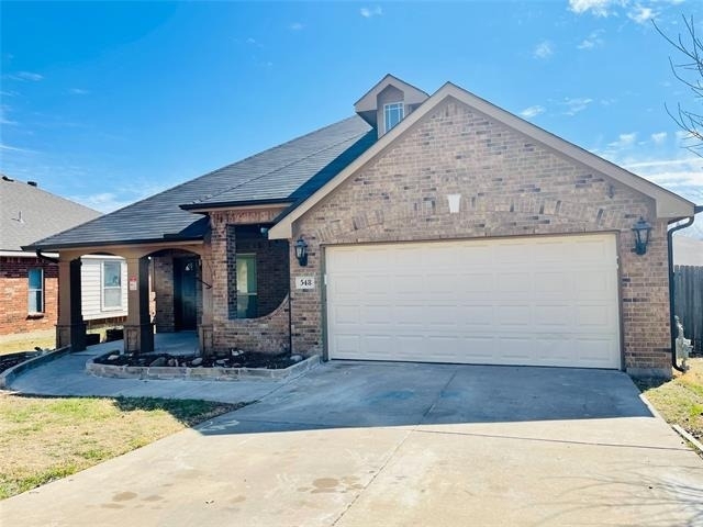 548 Kerry Street - Photo 0