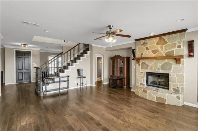 7306 Waterbury Drive - Photo 2
