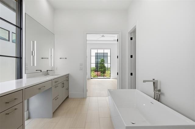 9855 Kingsway Avenue - Photo 7