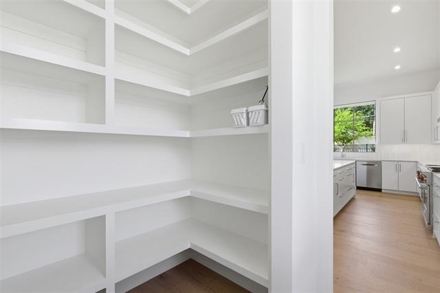 9855 Kingsway Avenue - Photo 19