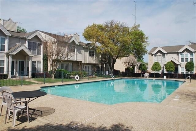 5881 Preston View Boulevard - Photo 2