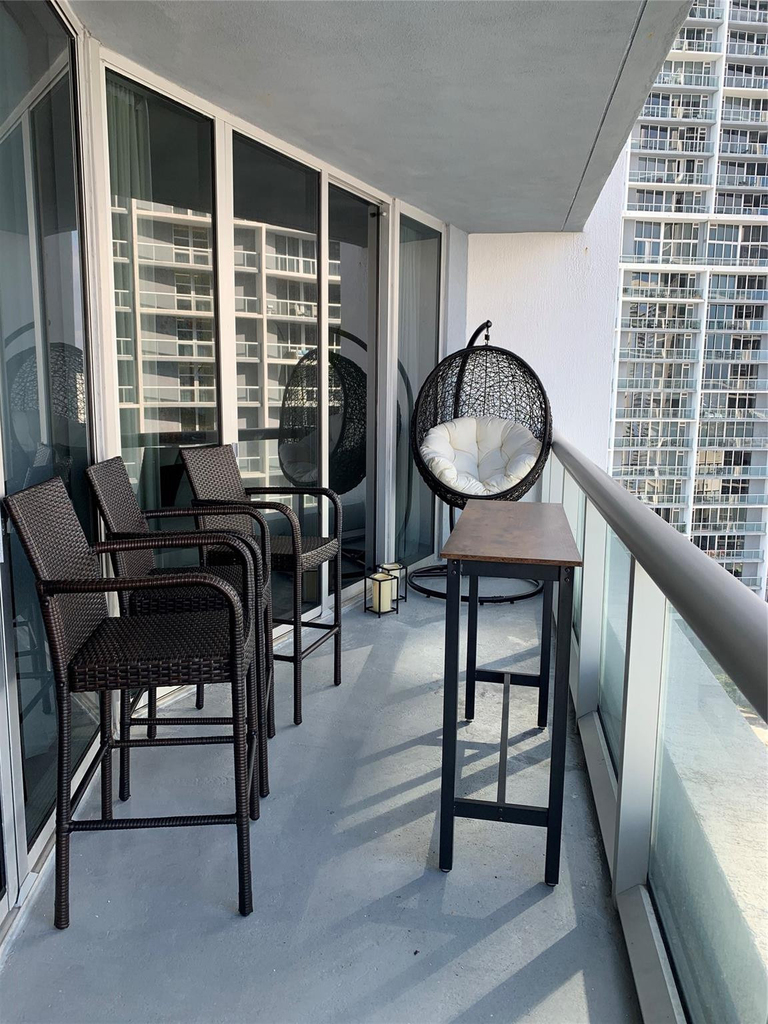 495 Brickell Avenue - Photo 10