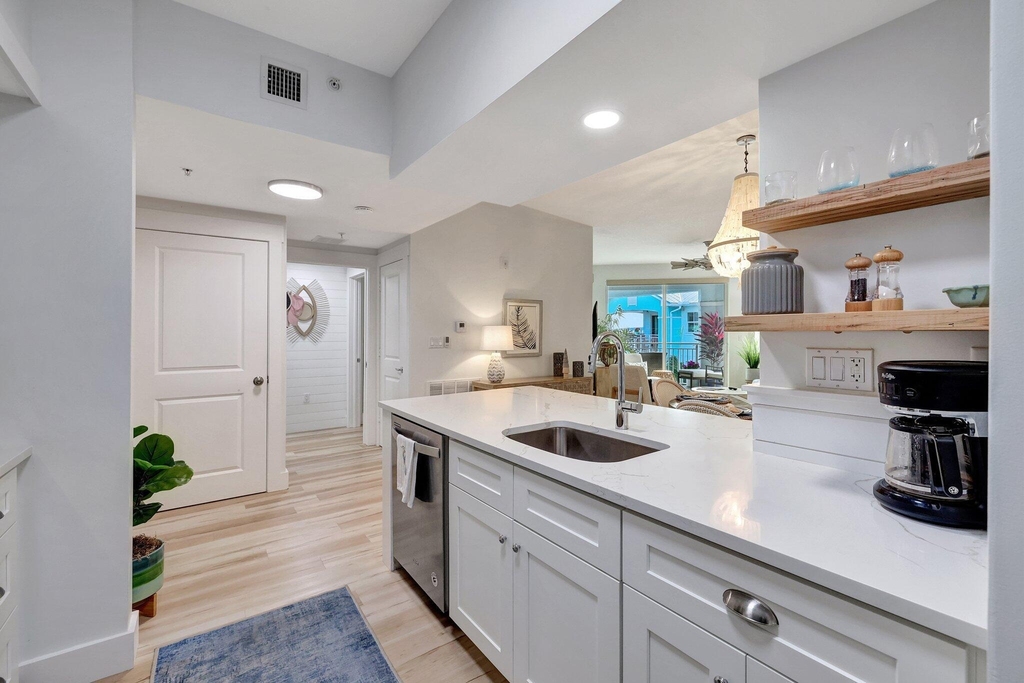 875 Nw Flagler Avenue - Photo 9