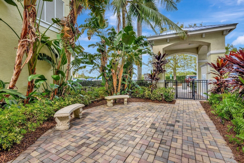 975 Nw Flagler Avenue - Photo 27