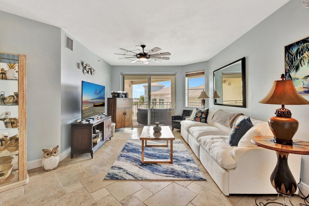 975 Nw Flagler Avenue - Photo 2