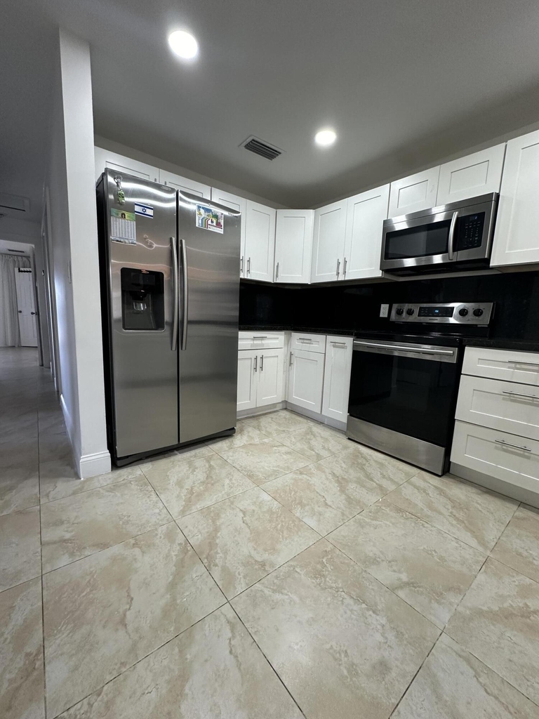5605 Sw 24th Avenue - Photo 9
