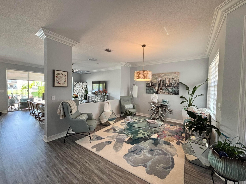 8219 Calabria Lakes Drive - Photo 13