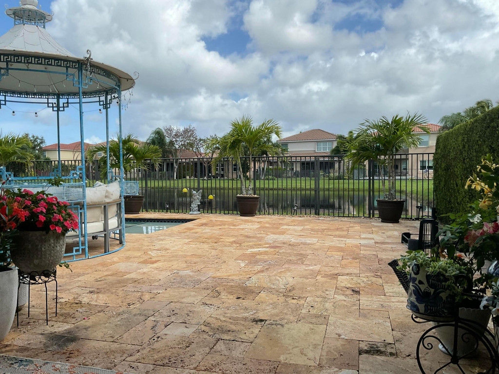 8219 Calabria Lakes Drive - Photo 89