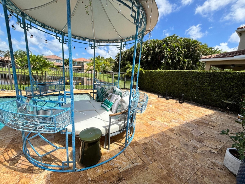 8219 Calabria Lakes Drive - Photo 94