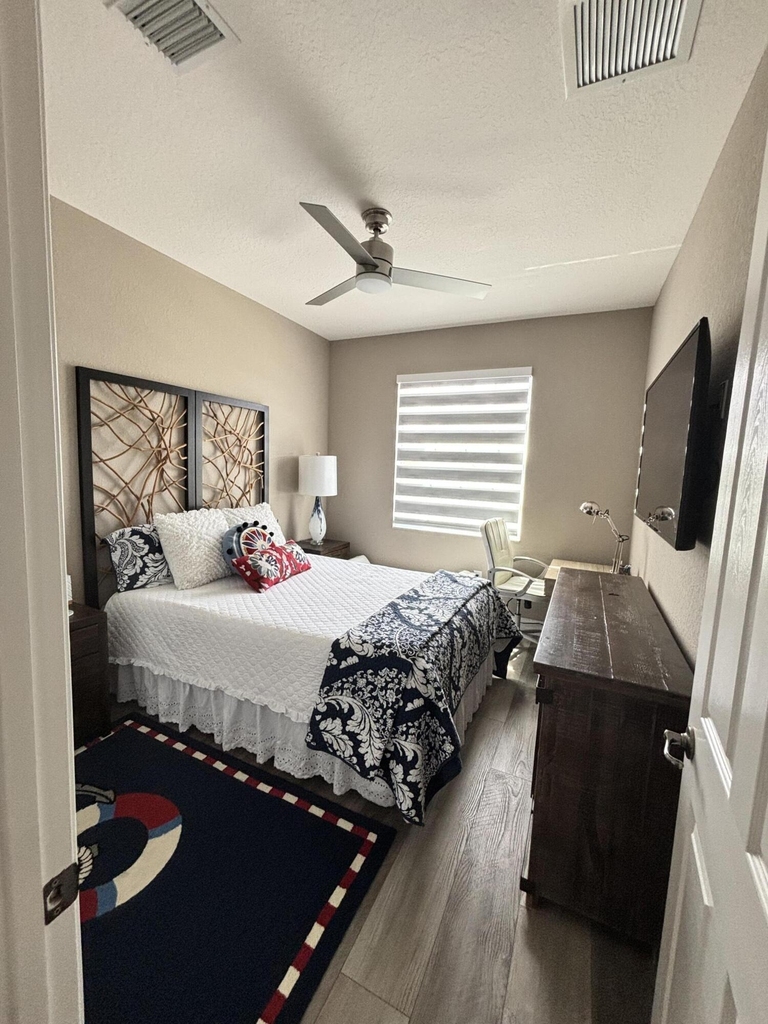 8219 Calabria Lakes Drive - Photo 75