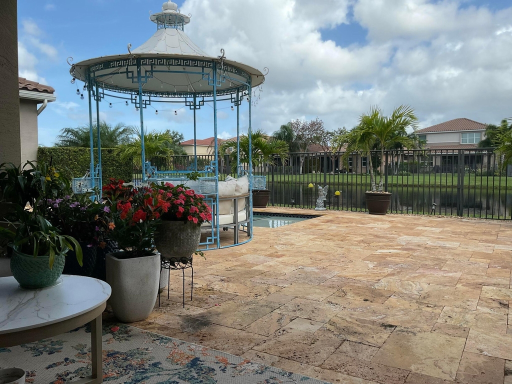 8219 Calabria Lakes Drive - Photo 90