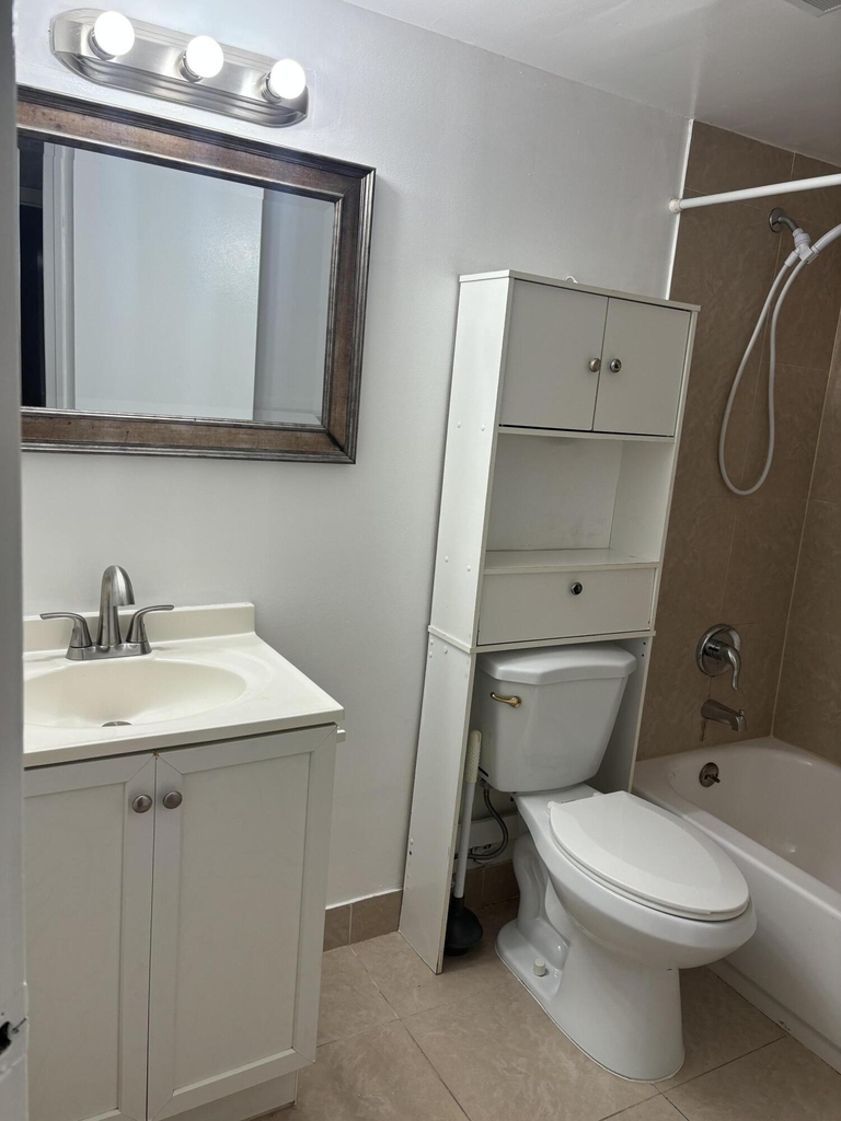 9033 Wiles Road - Photo 13