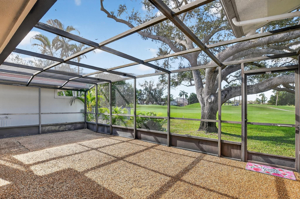 661 Hollows Circle - Photo 37