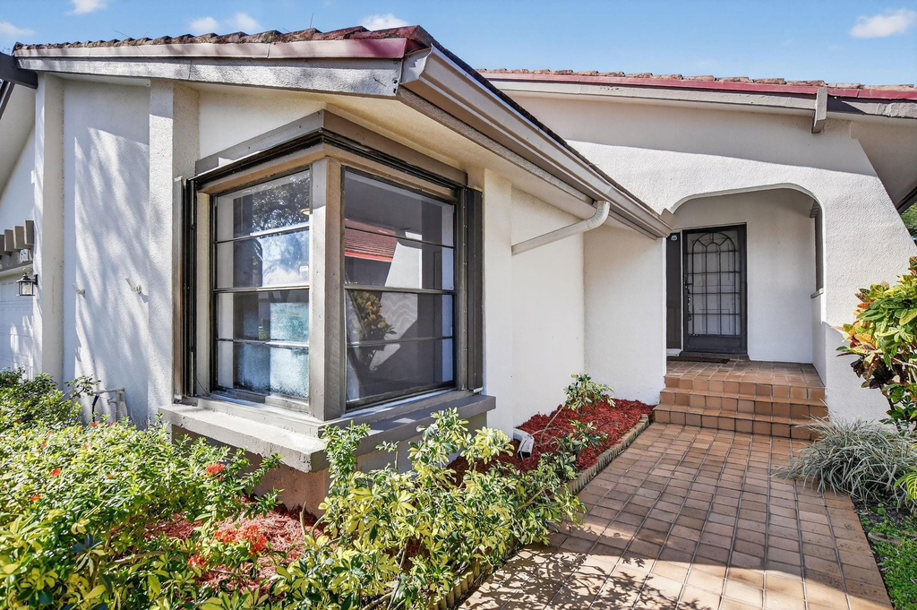661 Hollows Circle - Photo 6