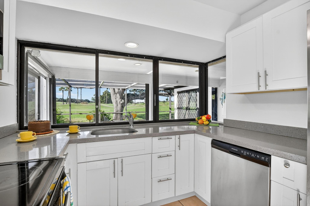 661 Hollows Circle - Photo 7