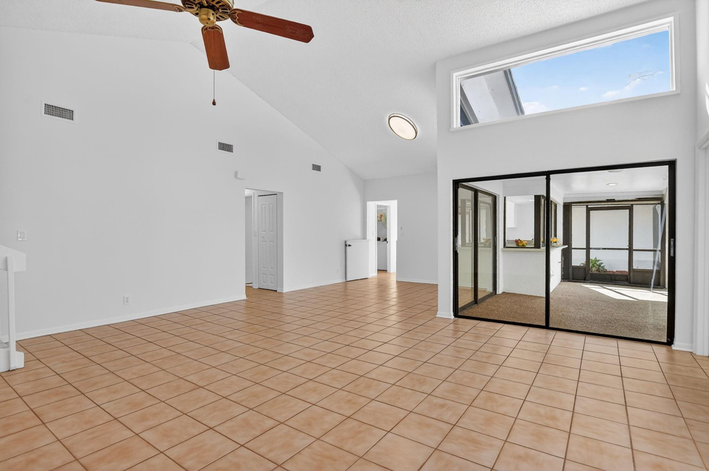 661 Hollows Circle - Photo 33