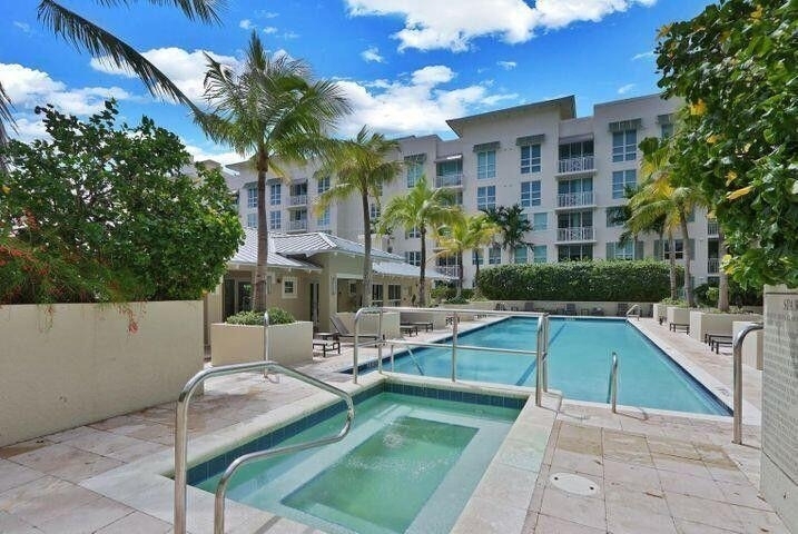 480 Hibiscus Street - Photo 1