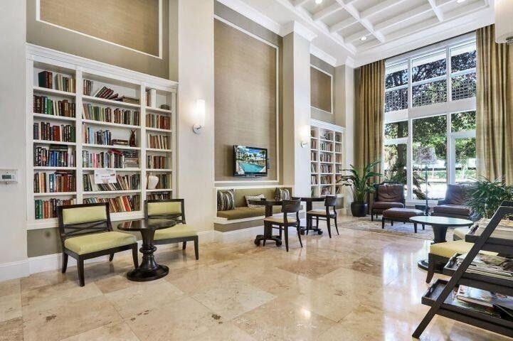 480 Hibiscus Street - Photo 3
