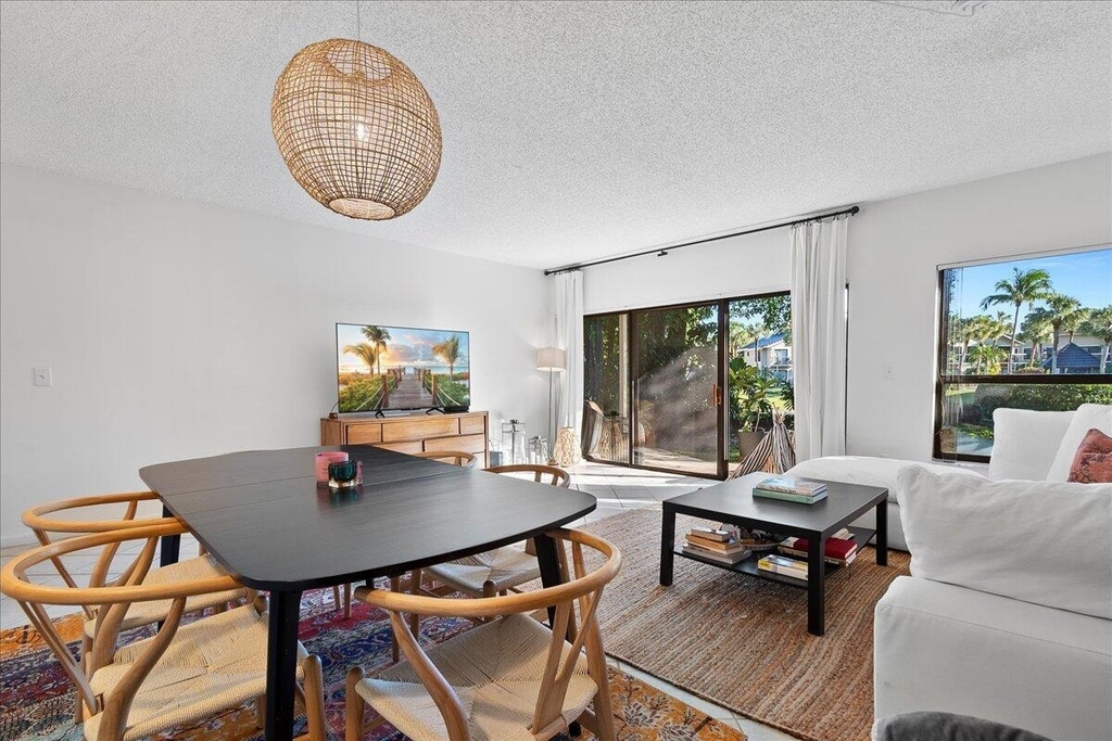 11863 Wimbledon Circle - Photo 7
