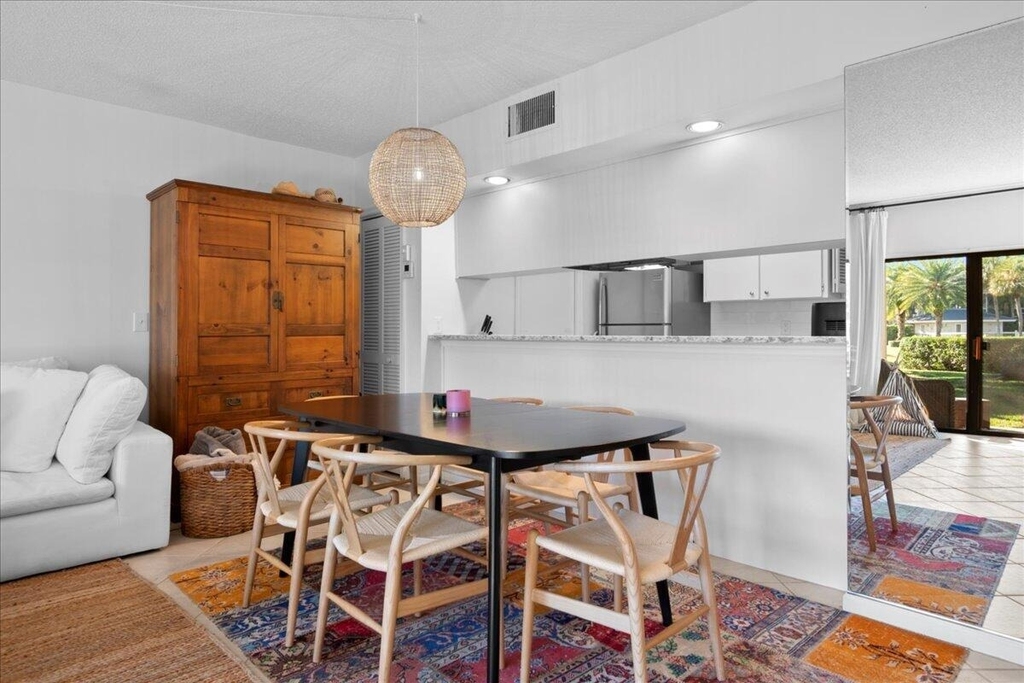 11863 Wimbledon Circle - Photo 9