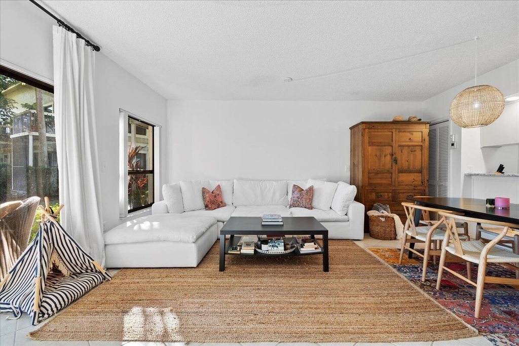 11863 Wimbledon Circle - Photo 8
