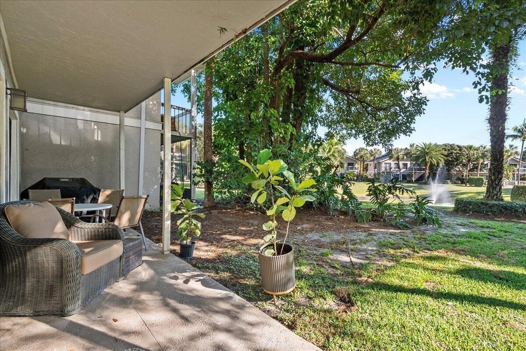 11863 Wimbledon Circle - Photo 18