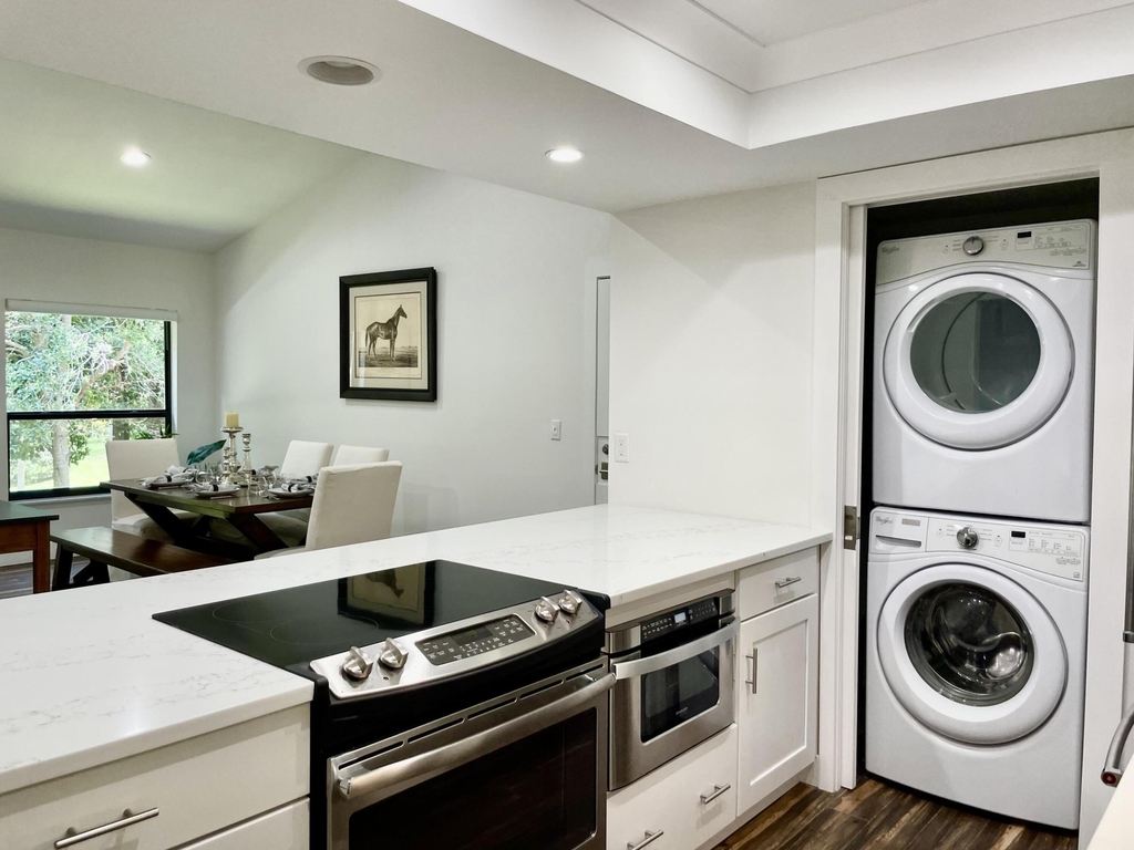 11863 Wimbledon Circle - Photo 4