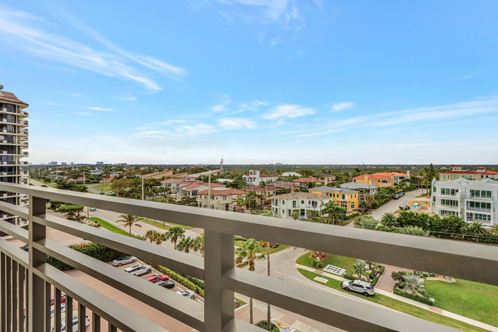 840 Ocean Drive - Photo 11