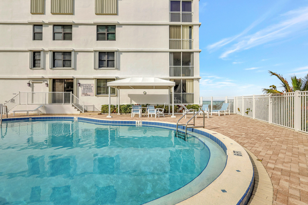 840 Ocean Drive - Photo 45