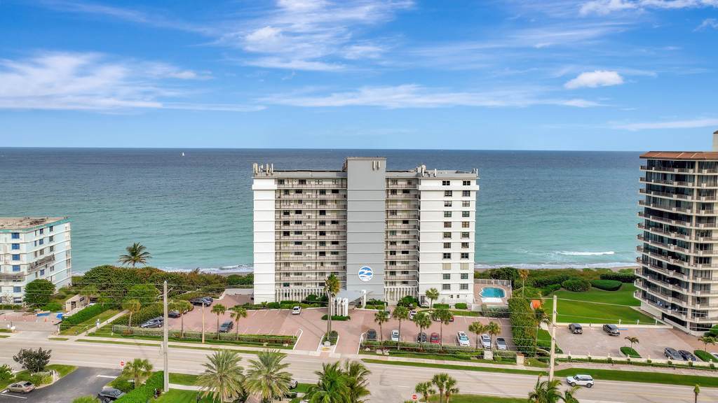 840 Ocean Drive - Photo 1