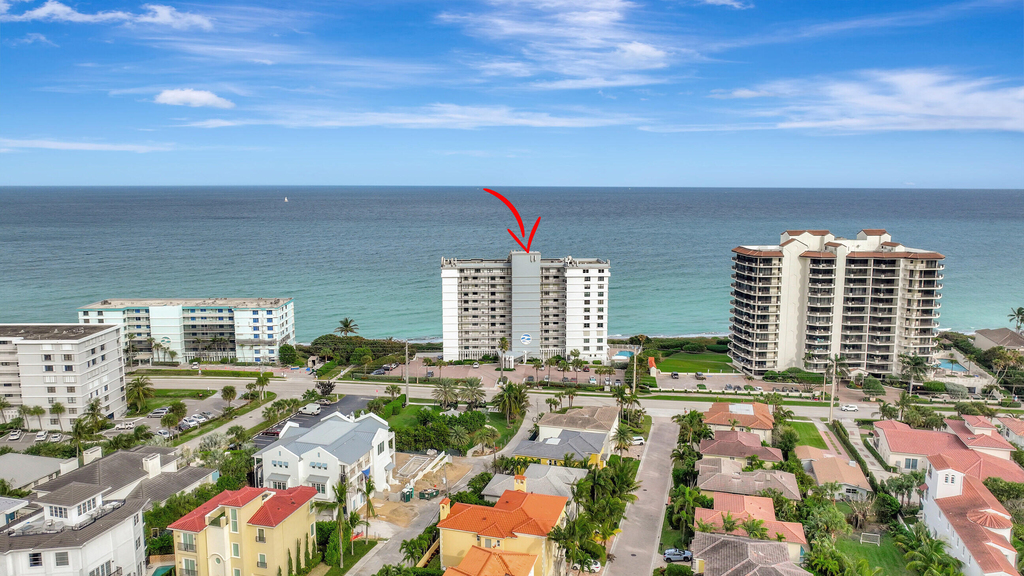 840 Ocean Drive - Photo 2