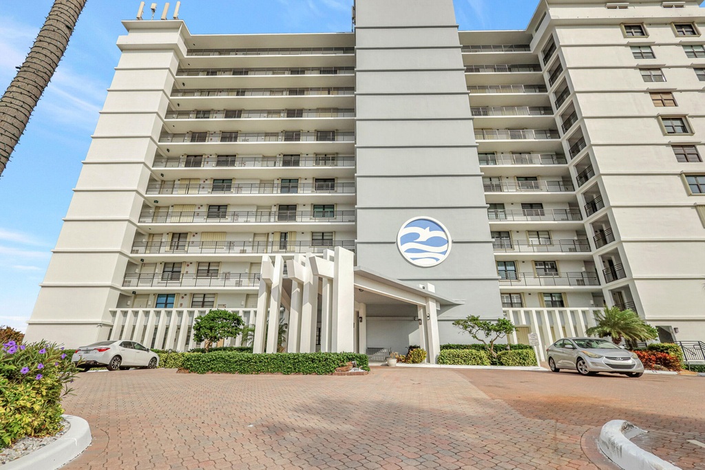 840 Ocean Drive - Photo 40